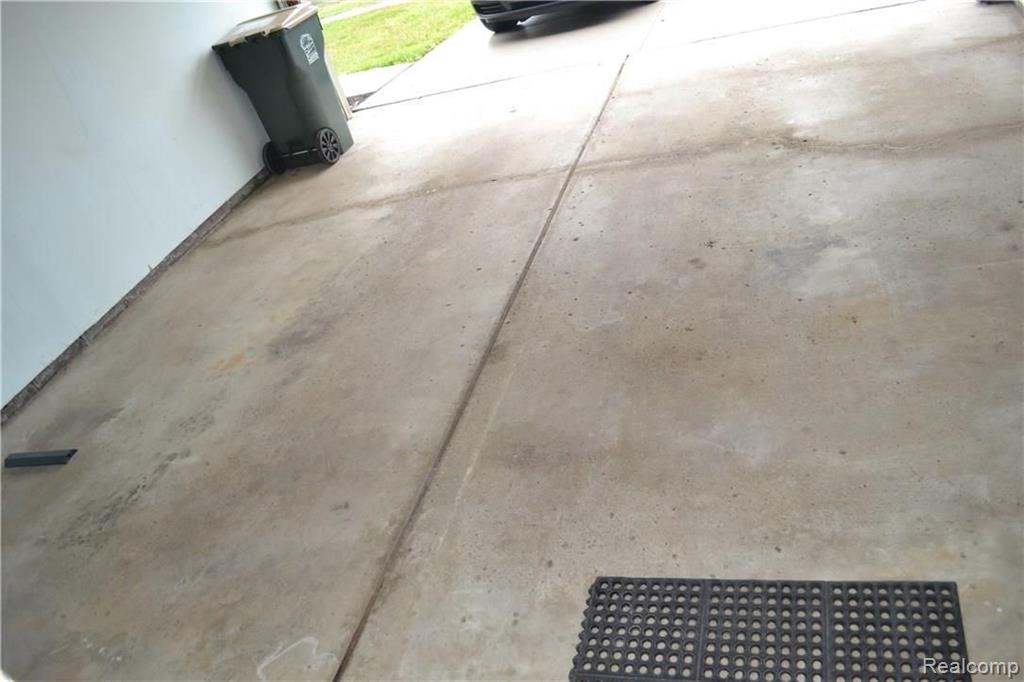 45209 HORSESHOE Circle, Canton, MI 48187 — Photo 5