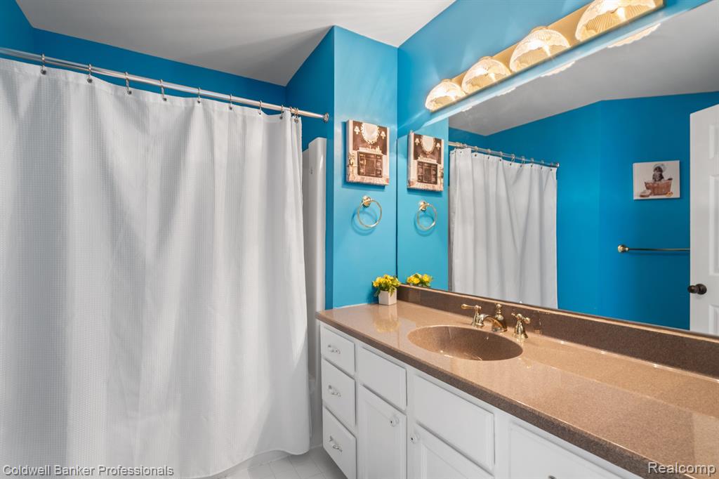 42046 SARATOGA Circle, Canton, MI 48187 — Photo 26