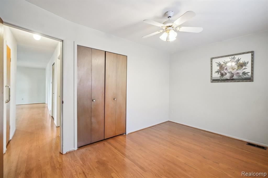 683 Clara Avenue, Pontiac, MI 48340 — Photo 13