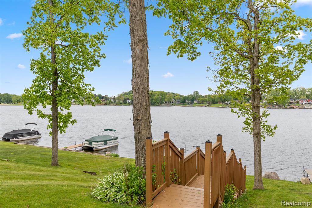 13953 GRANDPOINT Drive, Cement City, MI 49233 — Photo 45