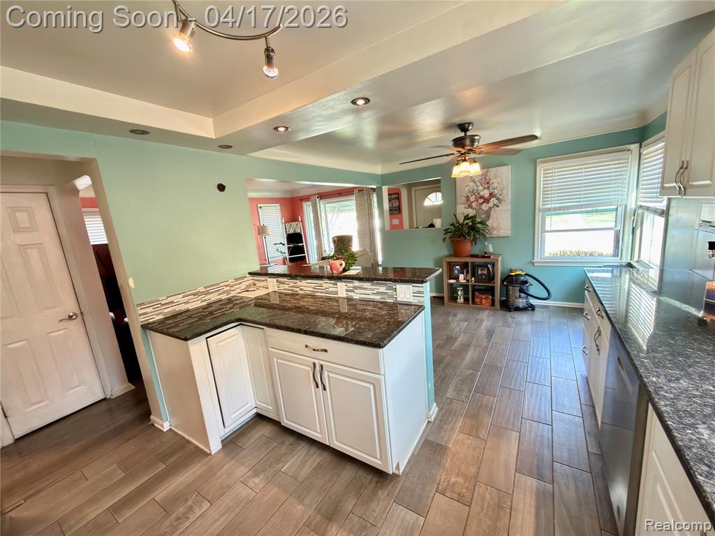 6778 Kolb Avenue, Allen Park, MI 48101 — Photo 8