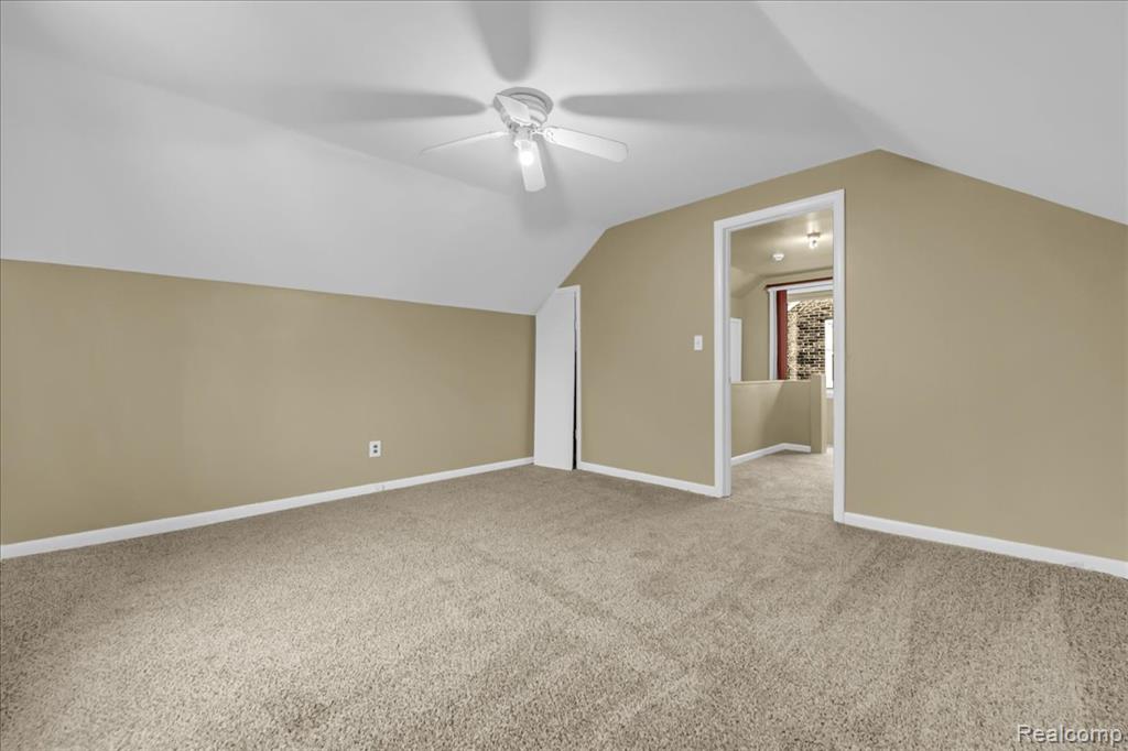 8882 Warwick Street, Detroit, MI 48228 — Photo 22