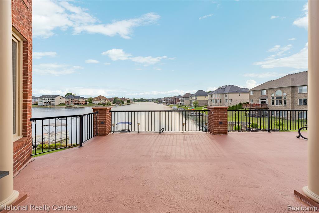 51577 Merry Lane, Utica, MI 48316 — Photo 17