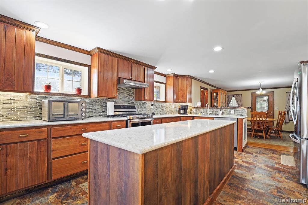 7163 Burpee Road, Grand Blanc, MI 48439 — Photo 11