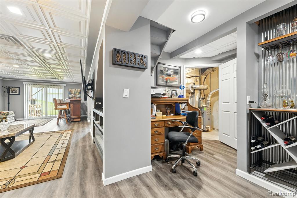 810 Crystal Lane, Marysville, MI 48040 — Photo 8