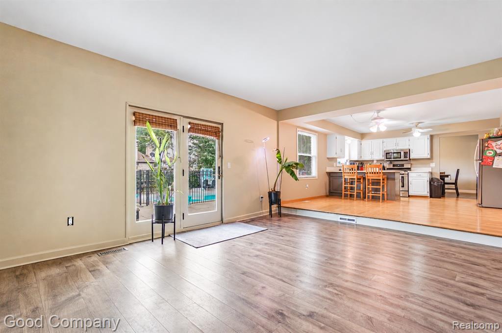 4120 Anthony Drive - Photo 4