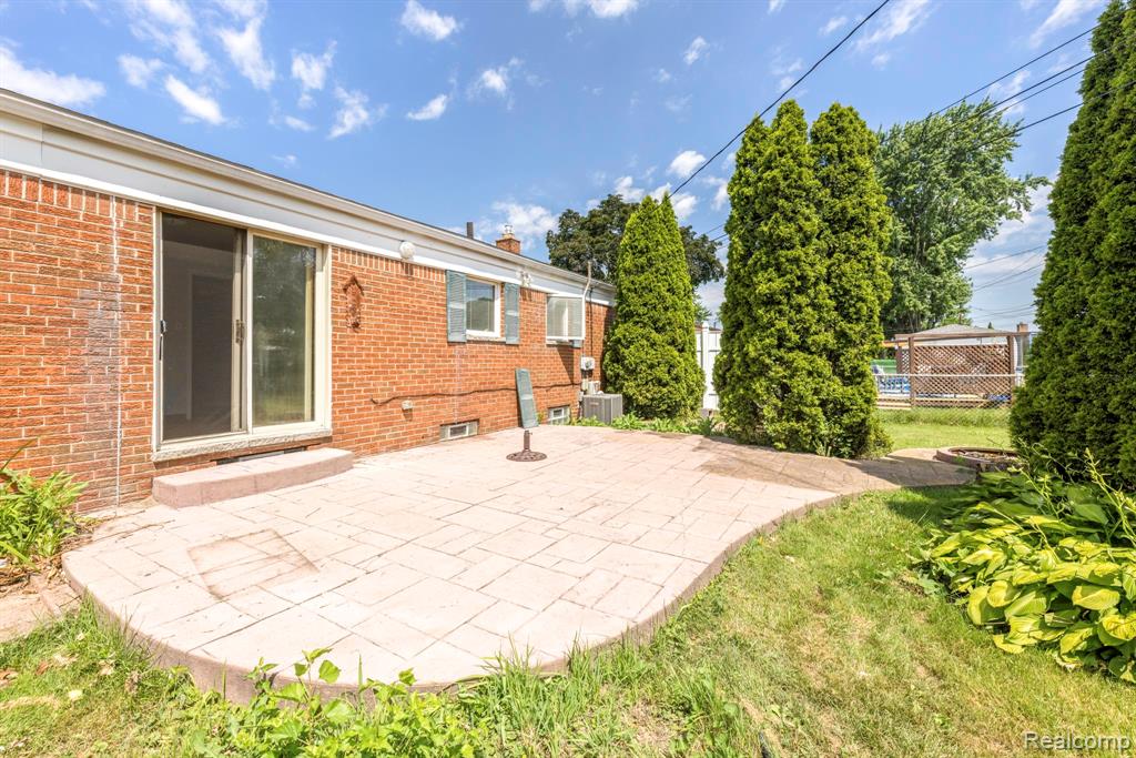 8571 Linda Street, Warren, MI 48093 — Photo 6