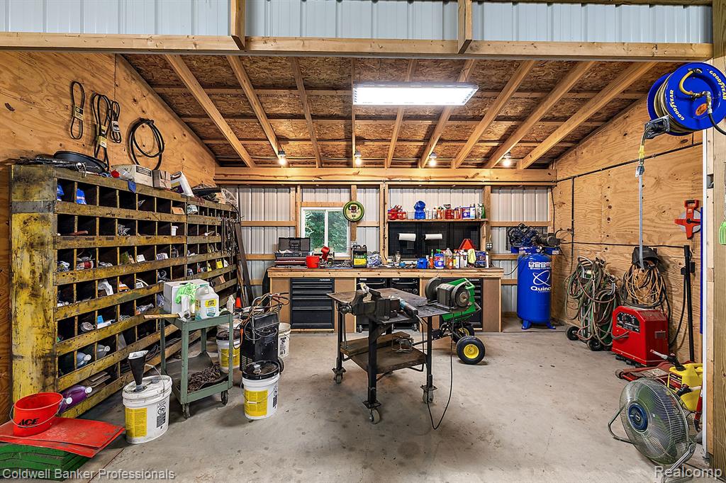 6099 SIMMONS Trail, North Branch, MI 48461 — Photo 45