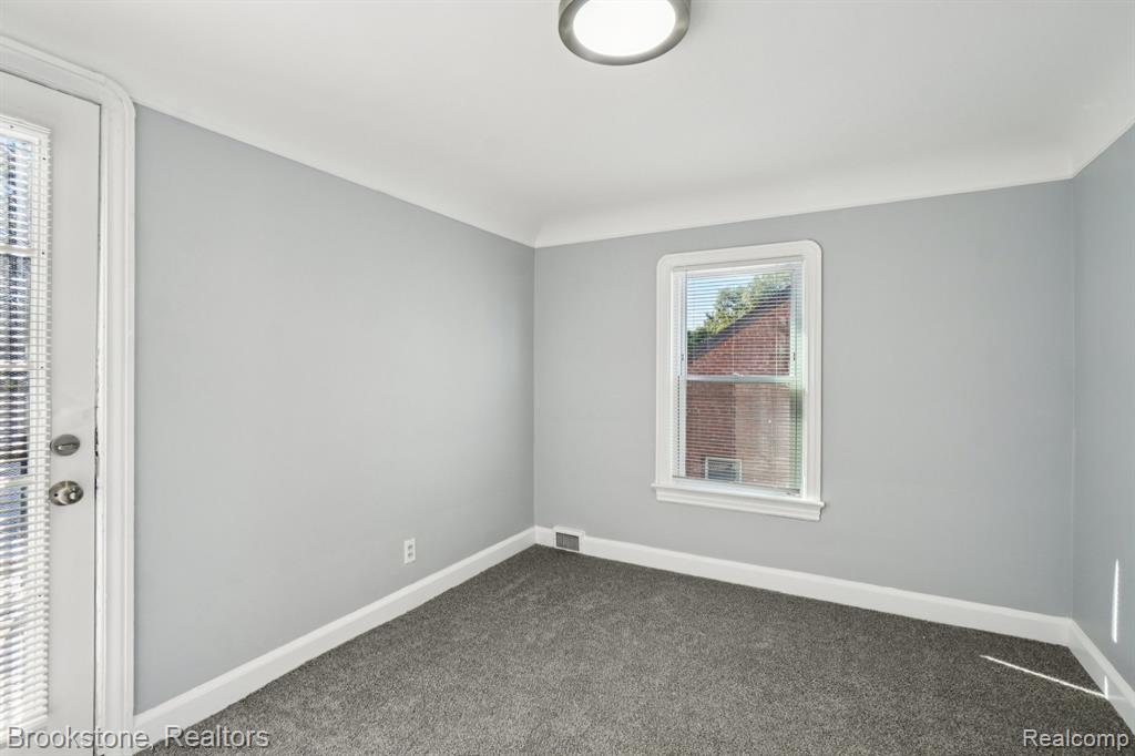 13380 Kilbourne Street, Detroit, MI 48213 — Photo 22