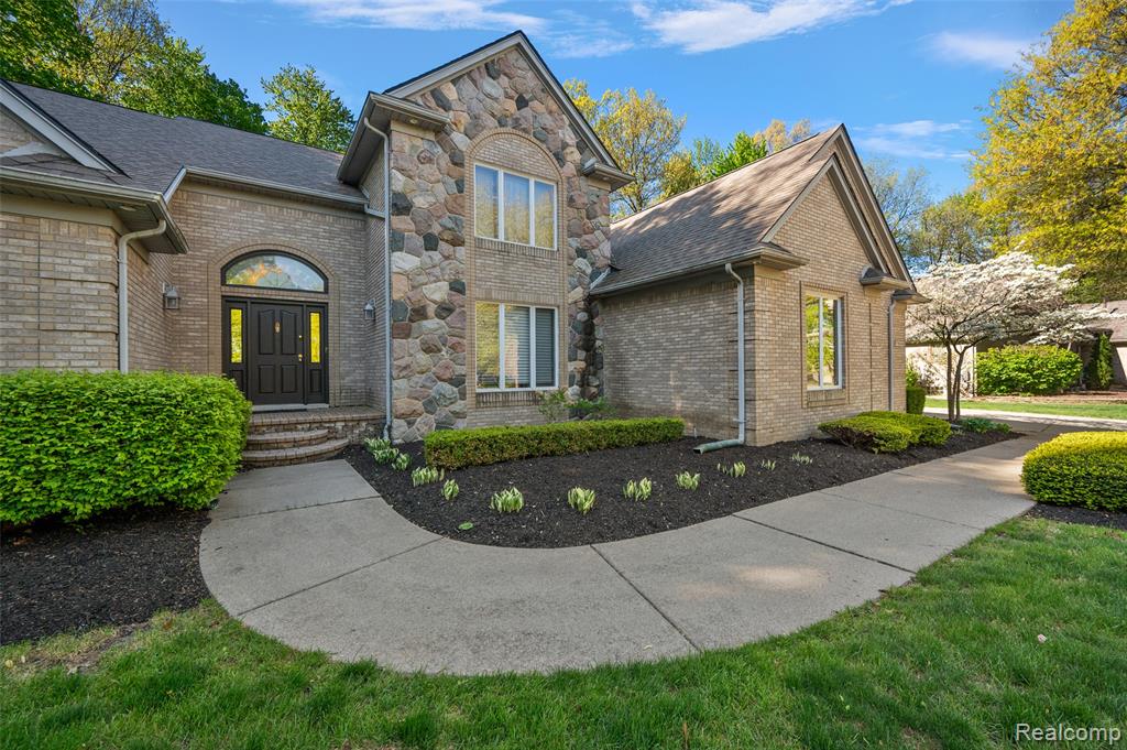 17840 Christine Boulevard N, Clinton Twp, MI 48038 — Photo 5