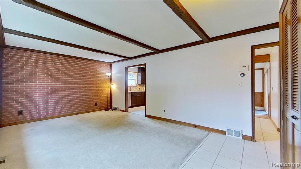 8252 Tinkler Road, Sterling Heights, MI 48312 — Photo 5