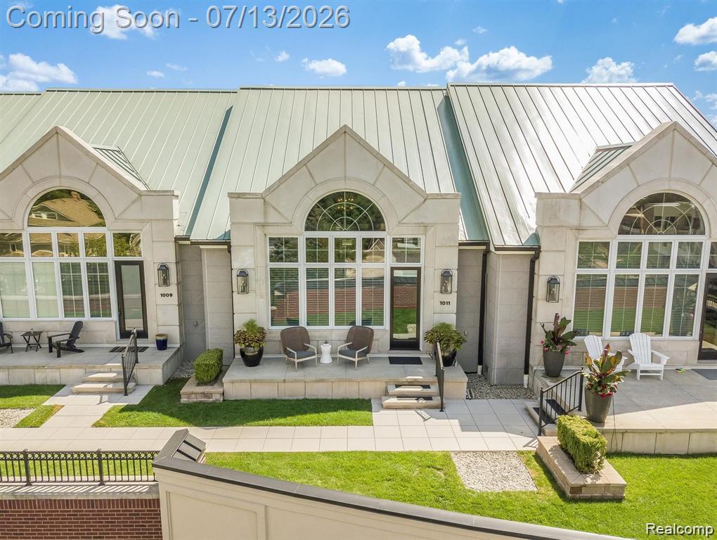1011 S Washington Avenue, Royal Oak, MI 48067 — Photo 2