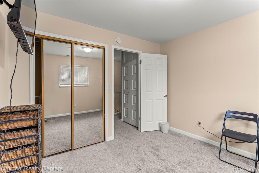 38068 SHERWOOD Street, Westland, MI — Photo 21