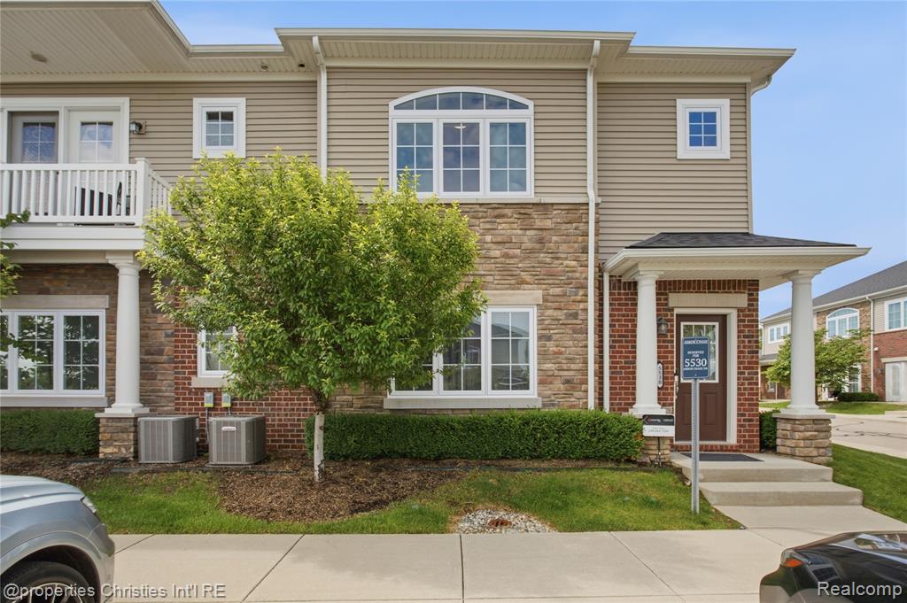 5530 Arbor Chase Drive, 14, Ann Arbor, MI 48103 — Photo 35