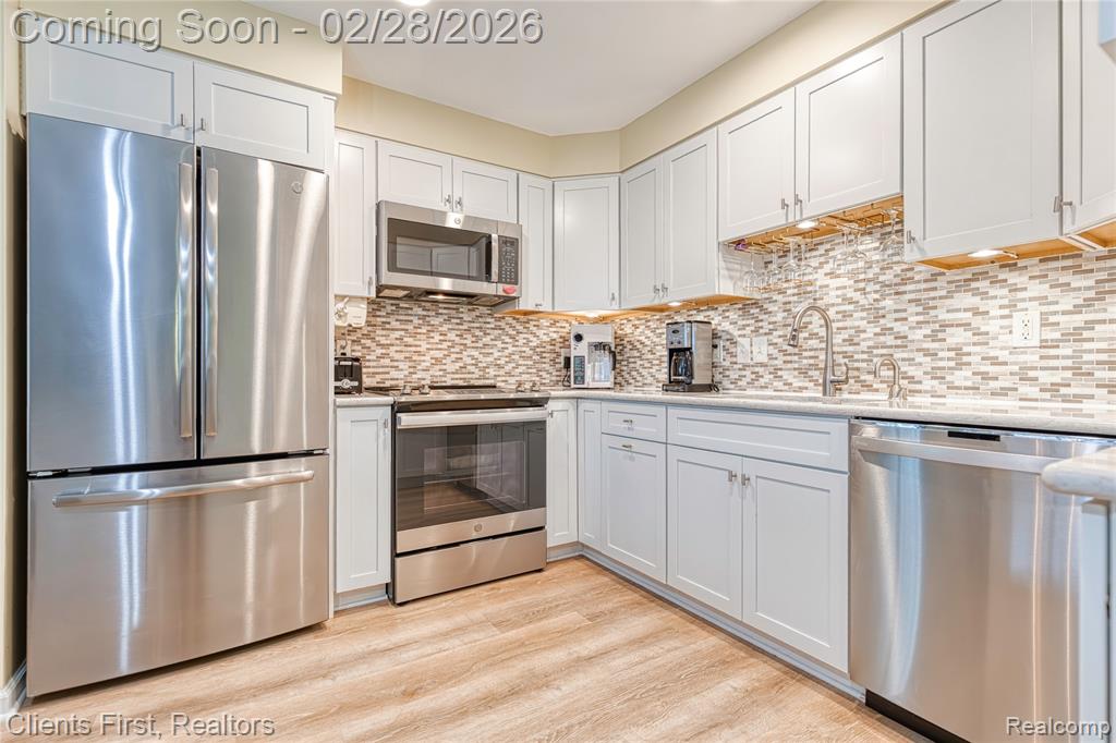 770 Deer Street, 102, Plymouth, MI 48170 — Photo 10