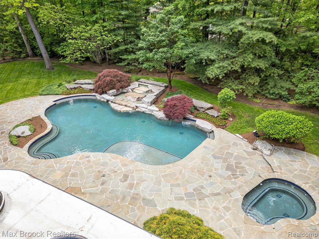 5130 Deep Wood Road, Bloomfield Hills, MI 48302 — Photo 65
