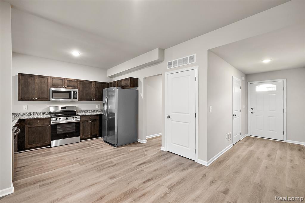 51402 Tides Drive, New Baltimore, MI — Photo 14