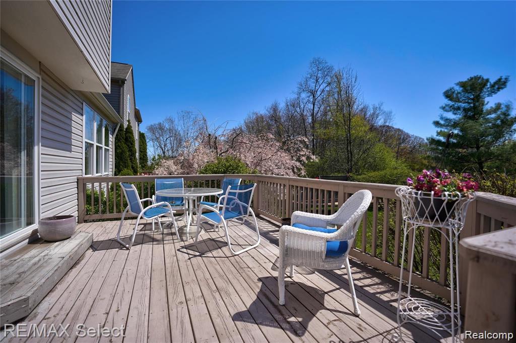5100 Meadow Crest Circle, Holly, MI 48442 — Photo 5