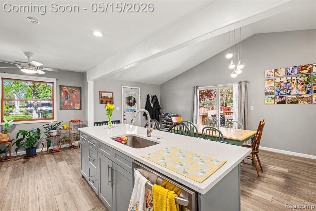 401 Lakeview Street, Holly, MI 48442 — Photo 8