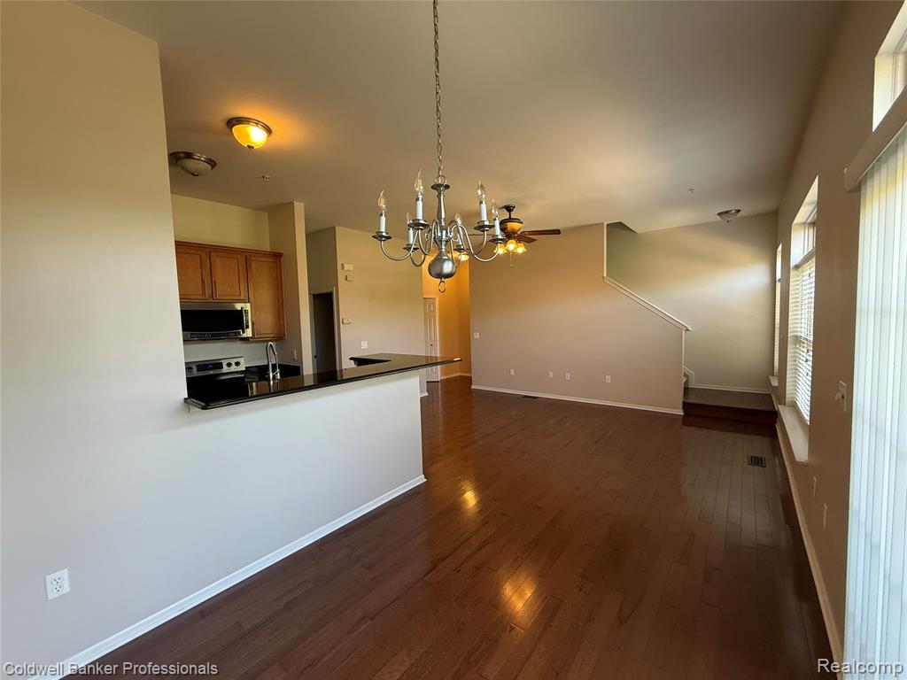 39792 ROCKCREST CIR, Northville, MI — Photo 22