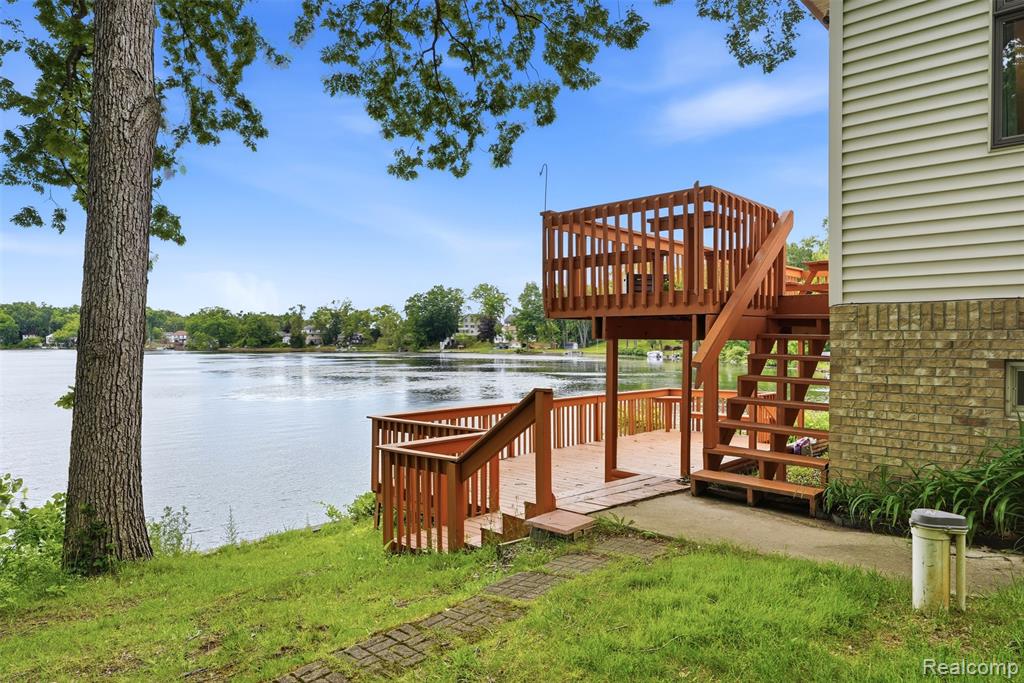 11044 Grand River Avenue, Brighton, MI 48116 — Photo 4