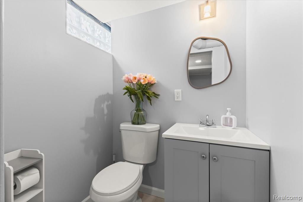 407 Jeffrey Avenue, Royal Oak, MI 48073 — Photo 21