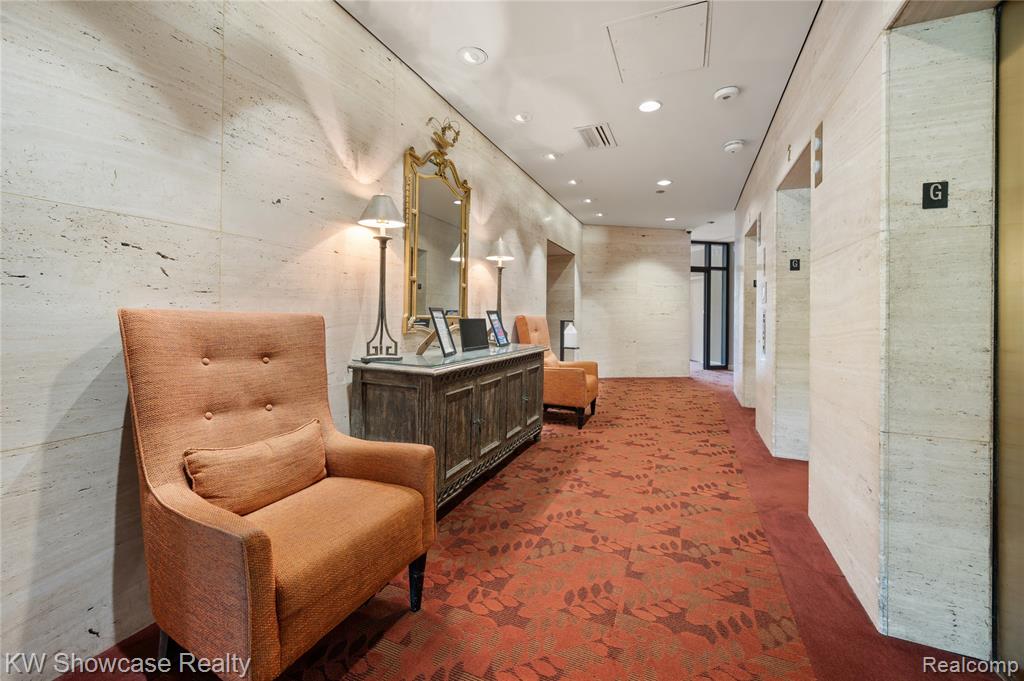 5000 Town Center Center, 703, Southfield, MI 48075 — Photo 32