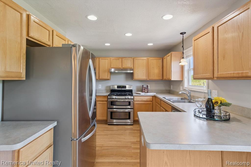 8474 Baudine Road, Pinckney, MI 48169 — Photo 18