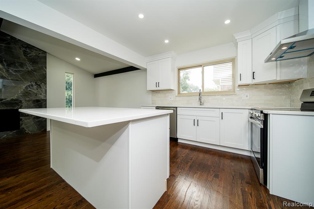 7382 Irongate Road, Canton, MI 48187 — Photo 16