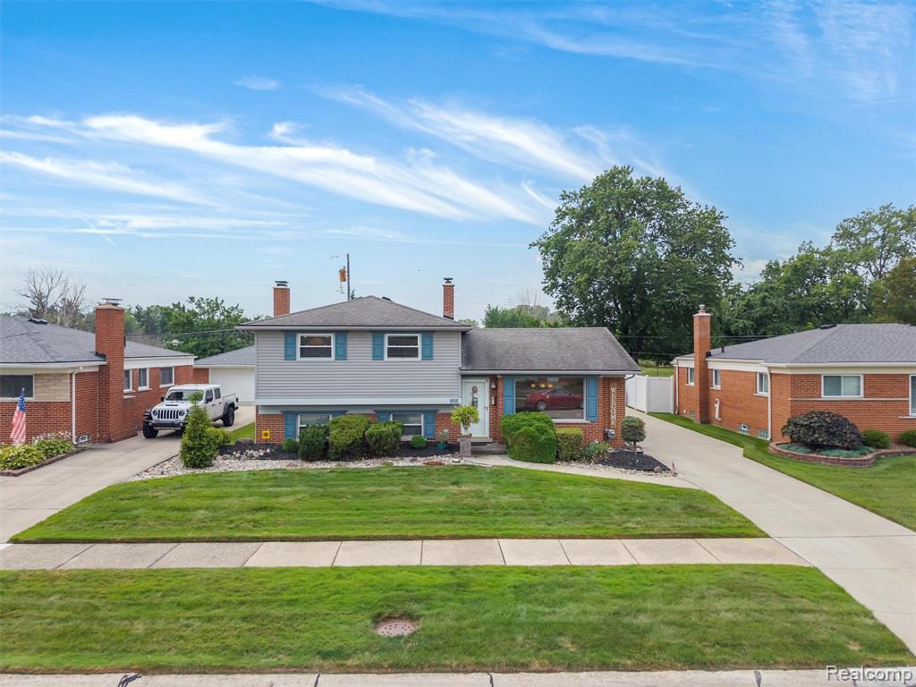 7721 Carrousel Boulevard, Westland, MI — front exterior