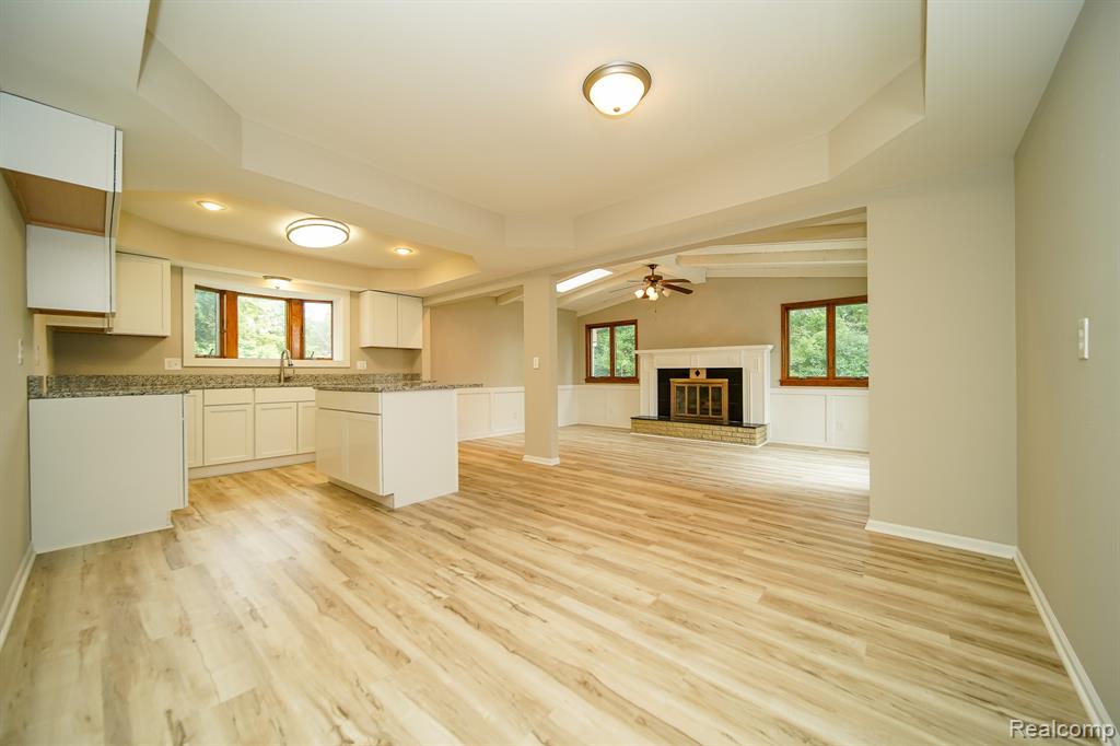 51784 Julies Drive, Clinton Twp, MI 48047 — Photo 17