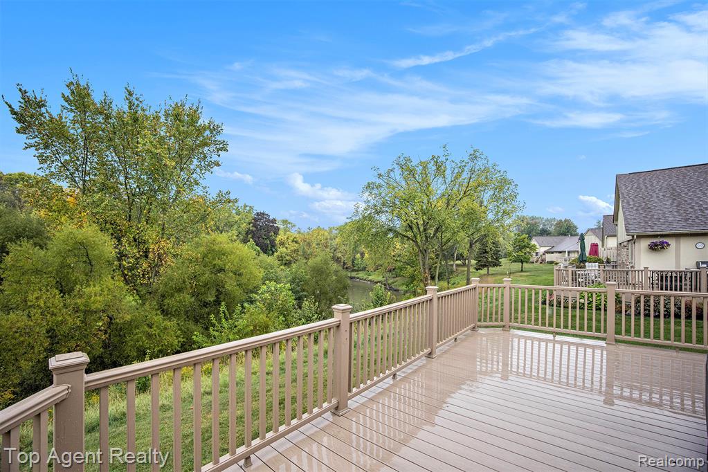 43378 Riverbend Boulevard, Clinton Twp, MI 48038 — Photo 23