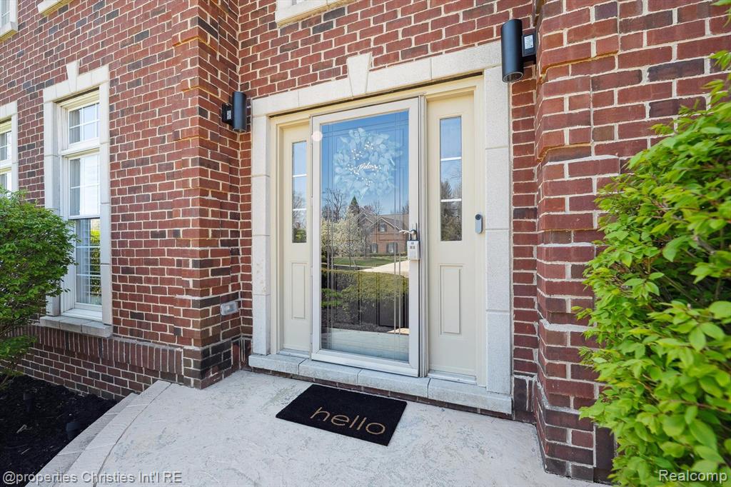45933 TOURNAMENT Drive, Northville, MI 48168 — Photo 5