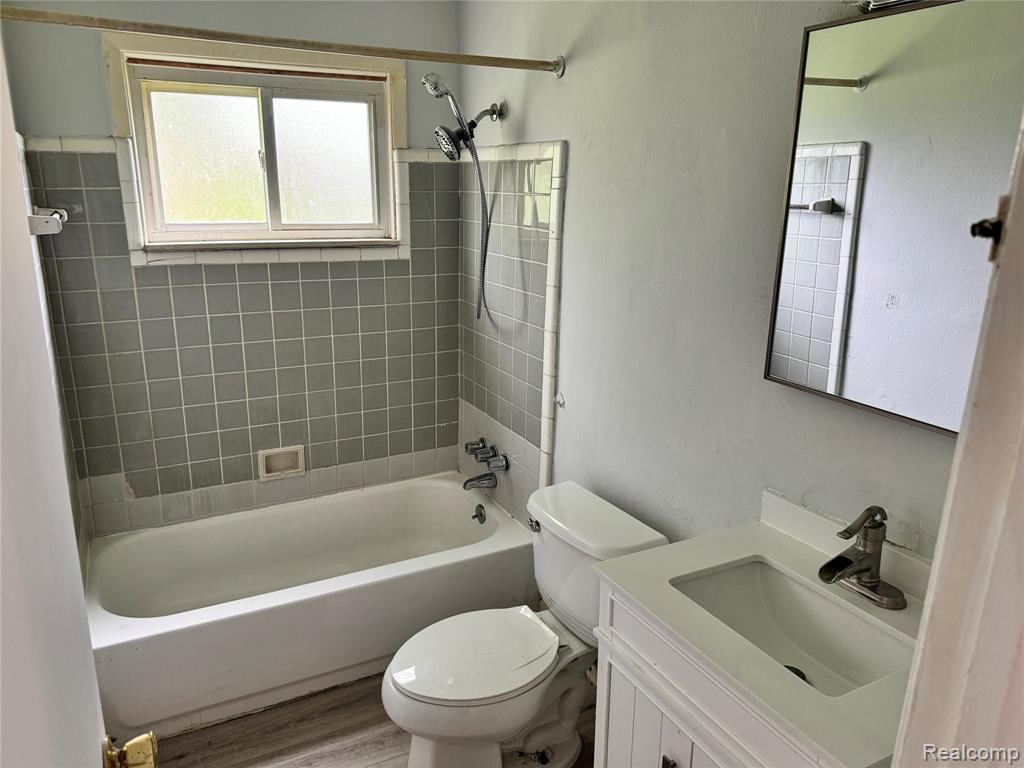 9425 Marlowe, Detroit, MI 48228 — Photo 13