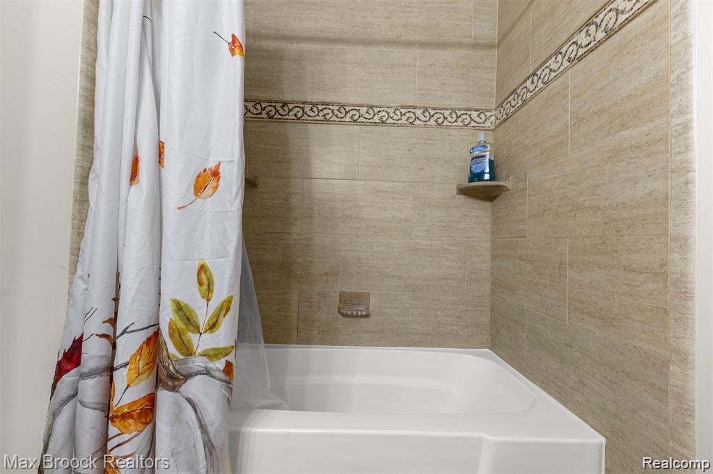 43530 Westminister Way, Canton, MI 48187 — Photo 16