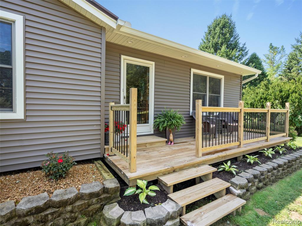 5308 Hummer Lake Road, Oxford, MI 48371 — Photo 4