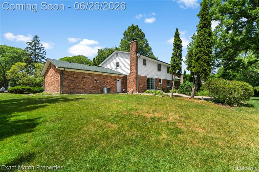 6737 Alderley Way, West Bloomfield, MI — Photo 55