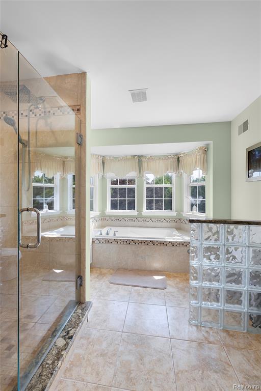 4093 Hunters Circle E, Canton, MI 48188 — Photo 16