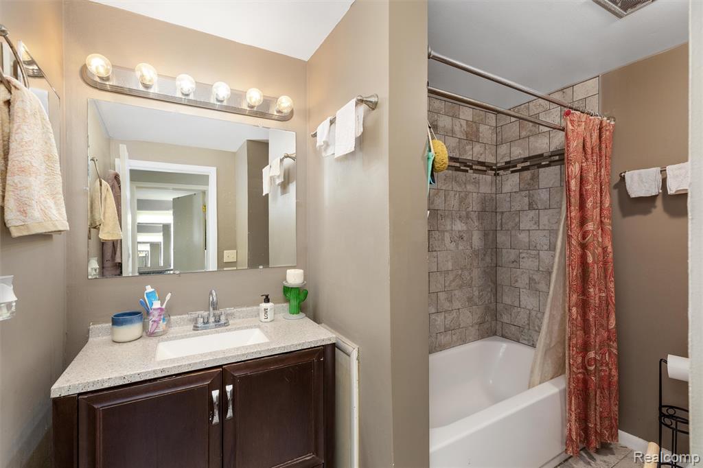 6986 Harvard Lane, Canton, MI 48187 — Photo 4