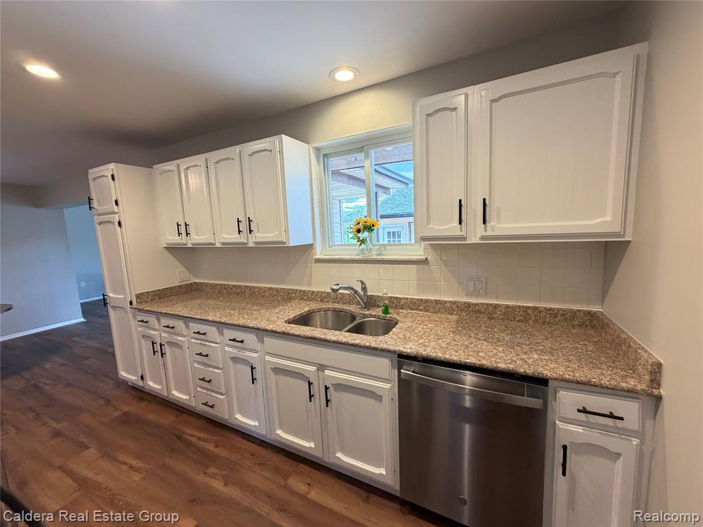 8917 Shannon Drive, Sterling Heights, MI 48314 — Photo 5