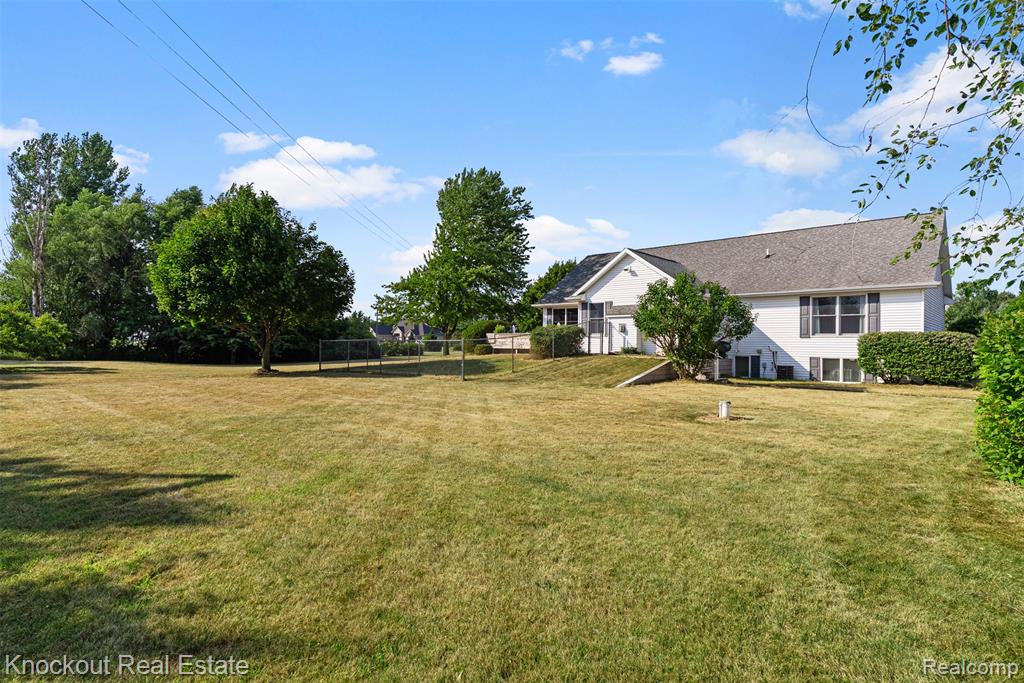 1045 Wels Lane, Vassar, MI 48768 — Photo 38