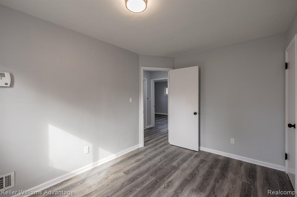 871 Menominee Road, Pontiac, MI 48341 — Photo 23