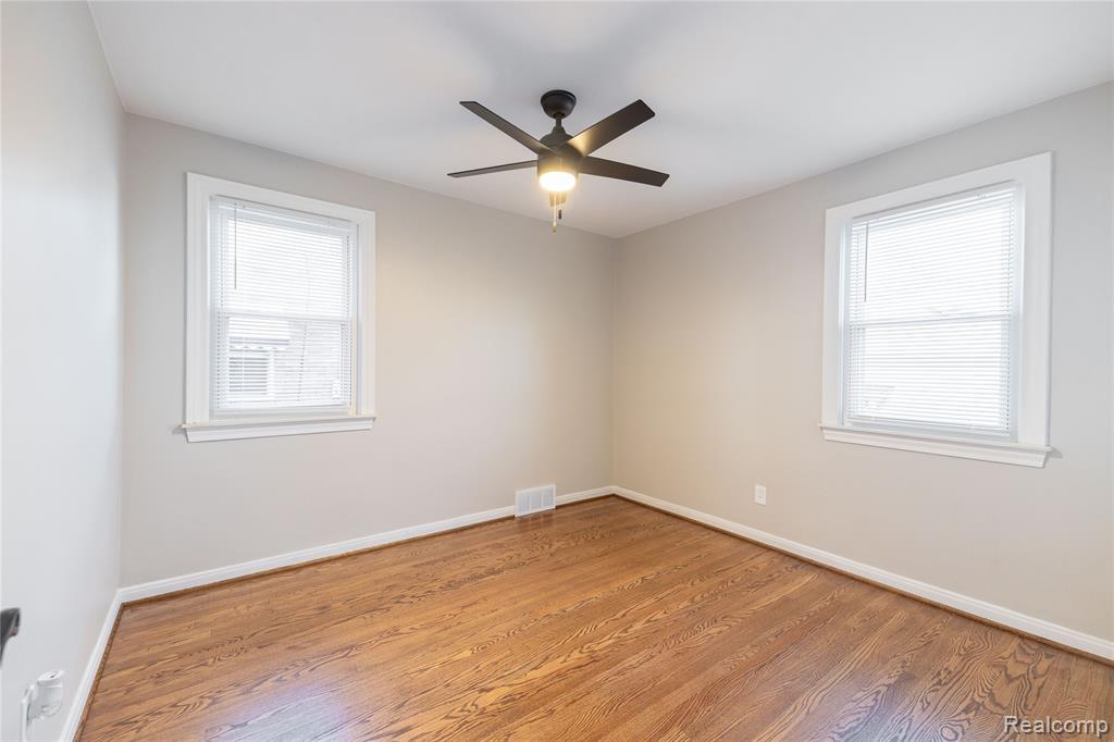 9255 Hubert Avenue, Allen Park, MI 48101 — Photo 13