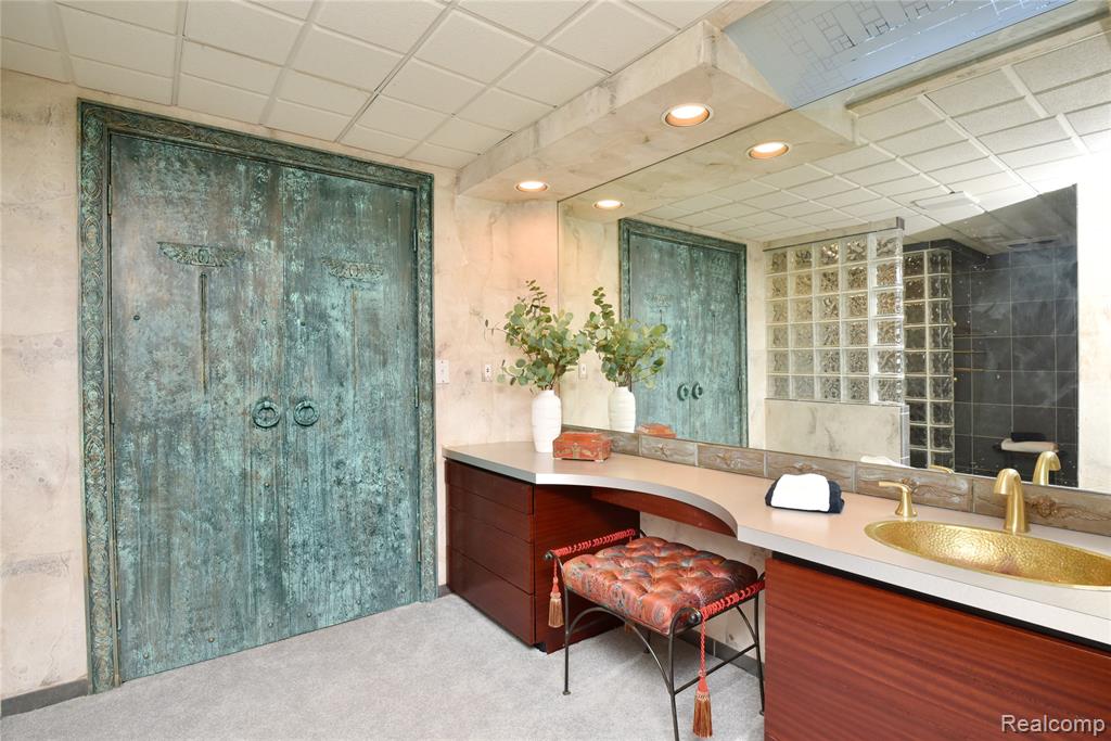 821 River Bend Drive, Rochester Hills, MI 48307 — Photo 34