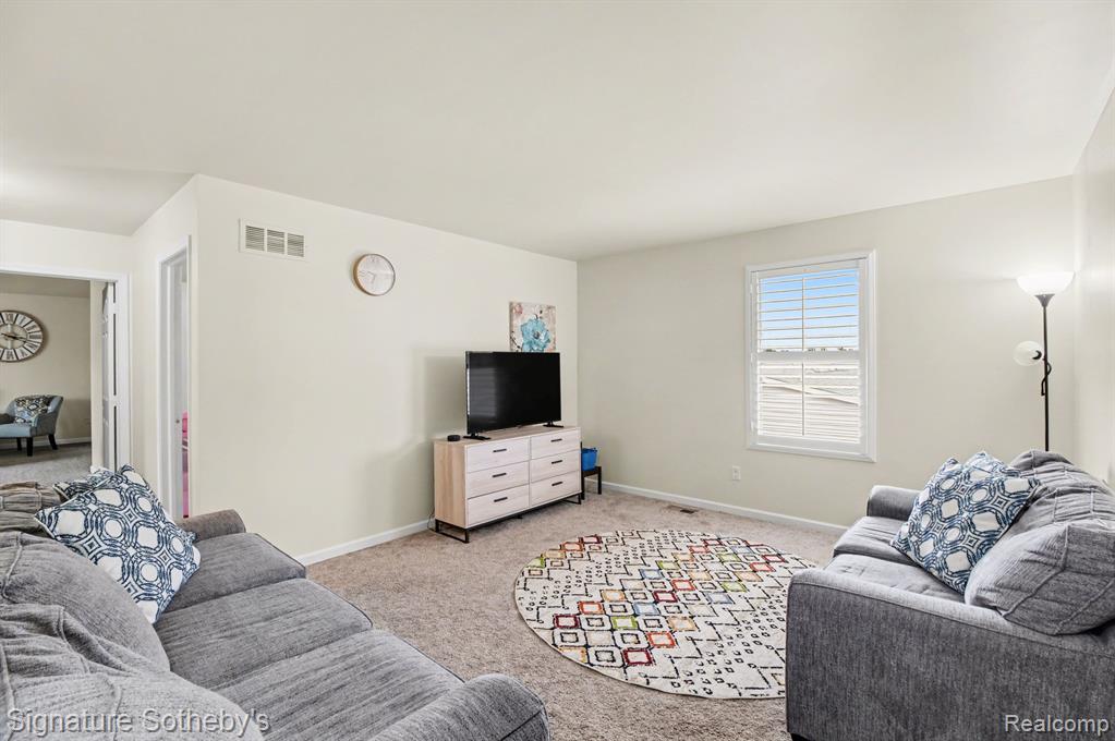 50419 Corey Avenue, Chesterfield, MI — Photo 9