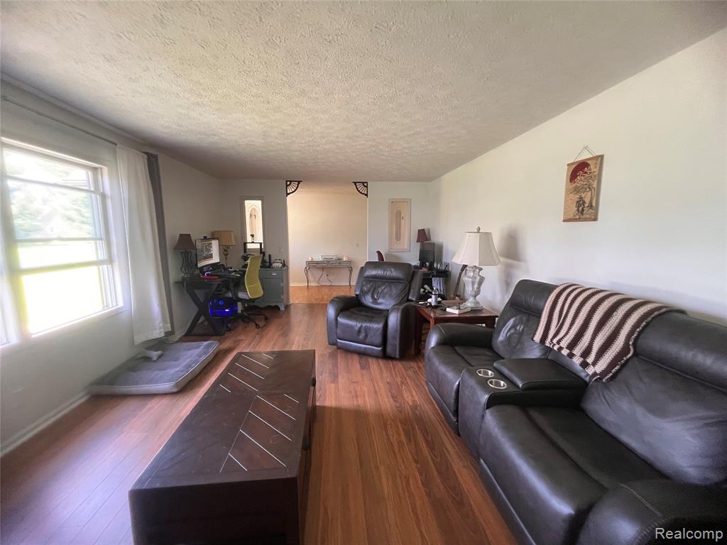 6126 Green Court, Chelsea, MI 48118 — Photo 36