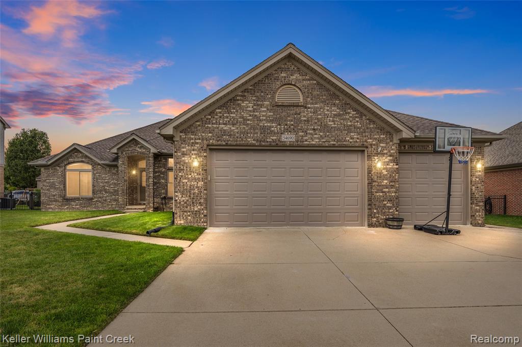 54690 Shady Creek Drive, New Baltimore, MI 48047 — Photo 2