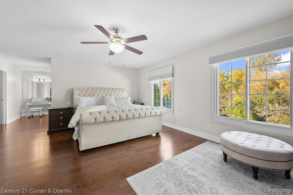 48279 Chesterfield Drive S, Dearborn, MI 48187 — Photo 21