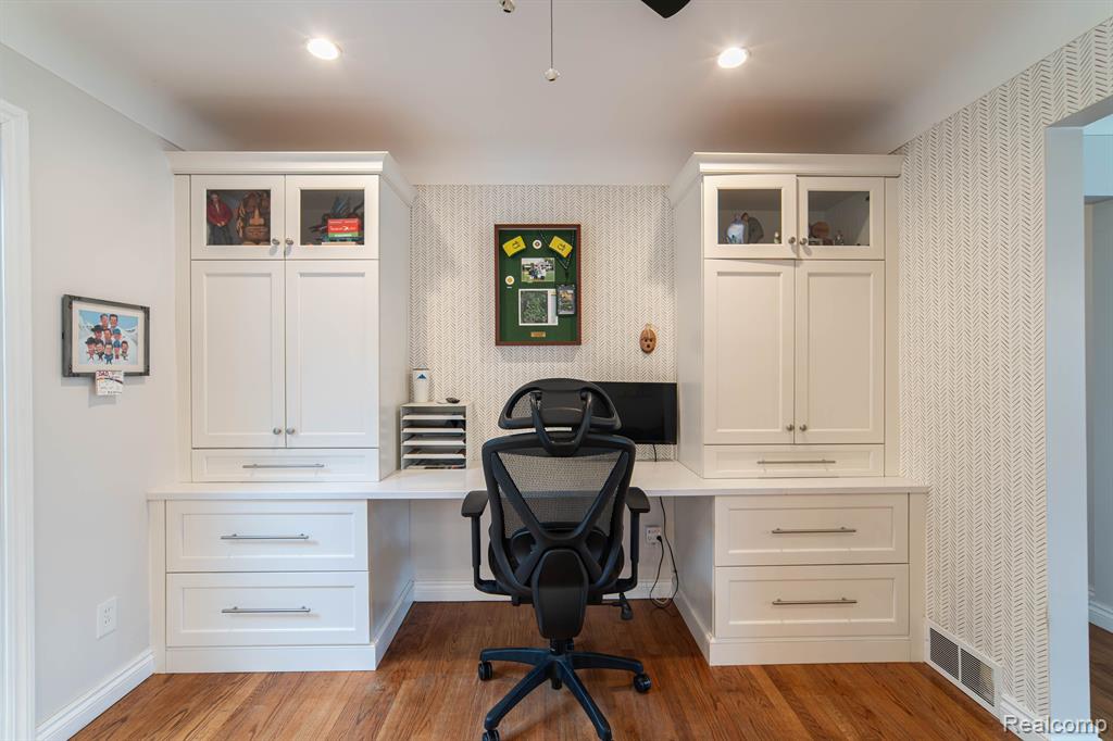 4308 ARDEN, Royal Oak, MI 48073 — Photo 10