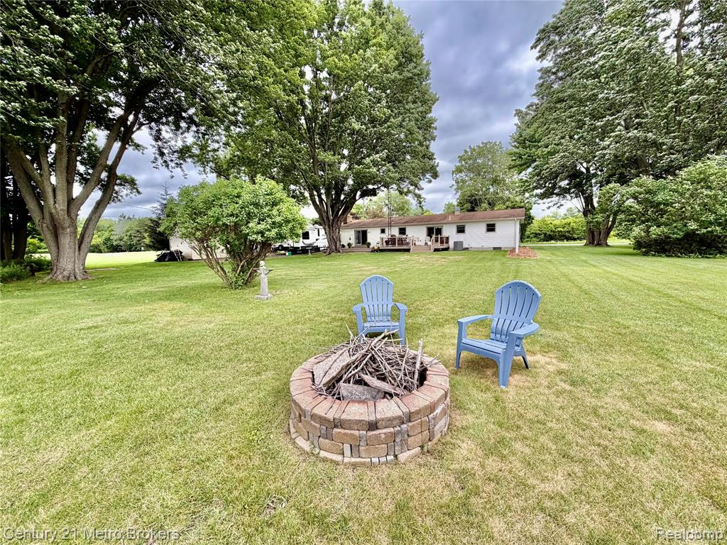 3259 N Seymour Road, Flushing, MI 48433 — Photo 5